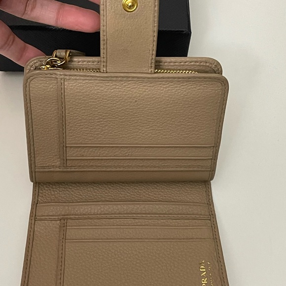 Prada Saffiano Small Wallet - Picture 5 of 10